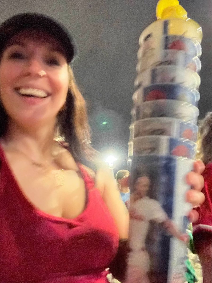 C O U R T N E Y tweet media