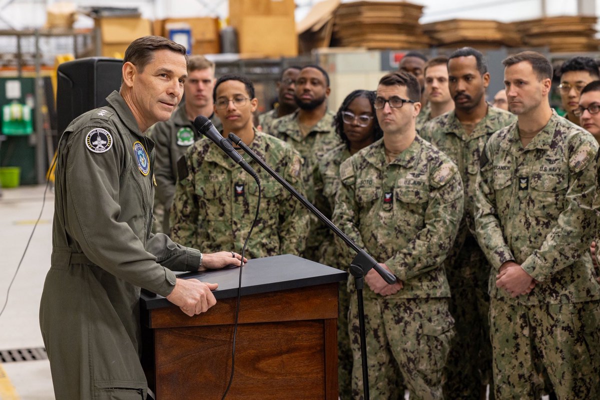 U.S. Fleet Forces tweet media