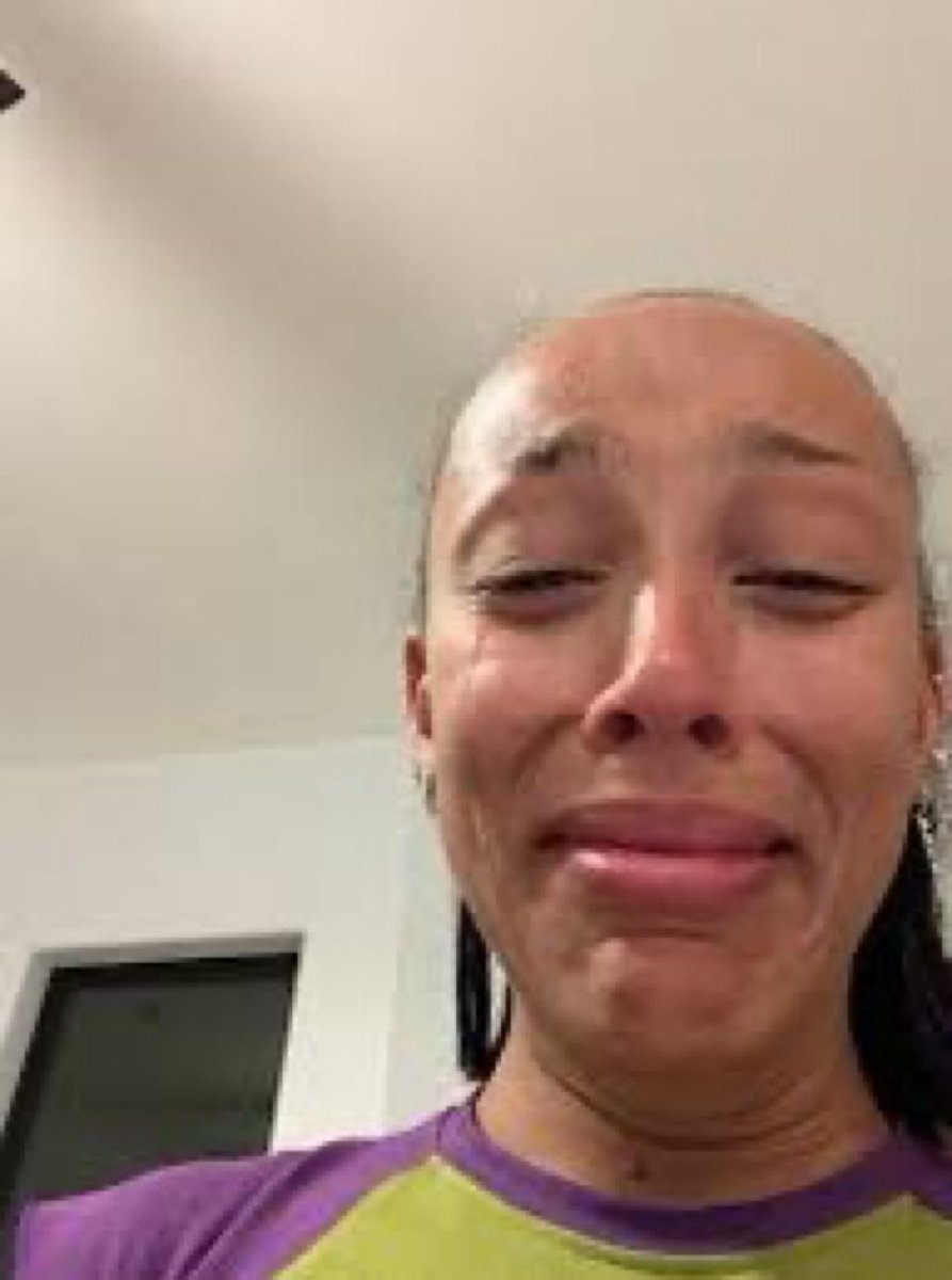 Kat Targaryen tweet media