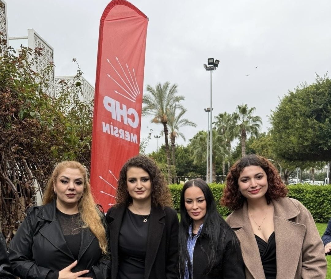 olguerol's tweet photo. Cumhuriyet Halk Partisi Mersin İl Başkanlığımızın düzenlediği bayramlaşma törenine katıldık. 
Hep bir arada ve dayanışmayla olsun. Daim olsun..
Mutlu bayramlar.. https://t.co/N6LIozWHju