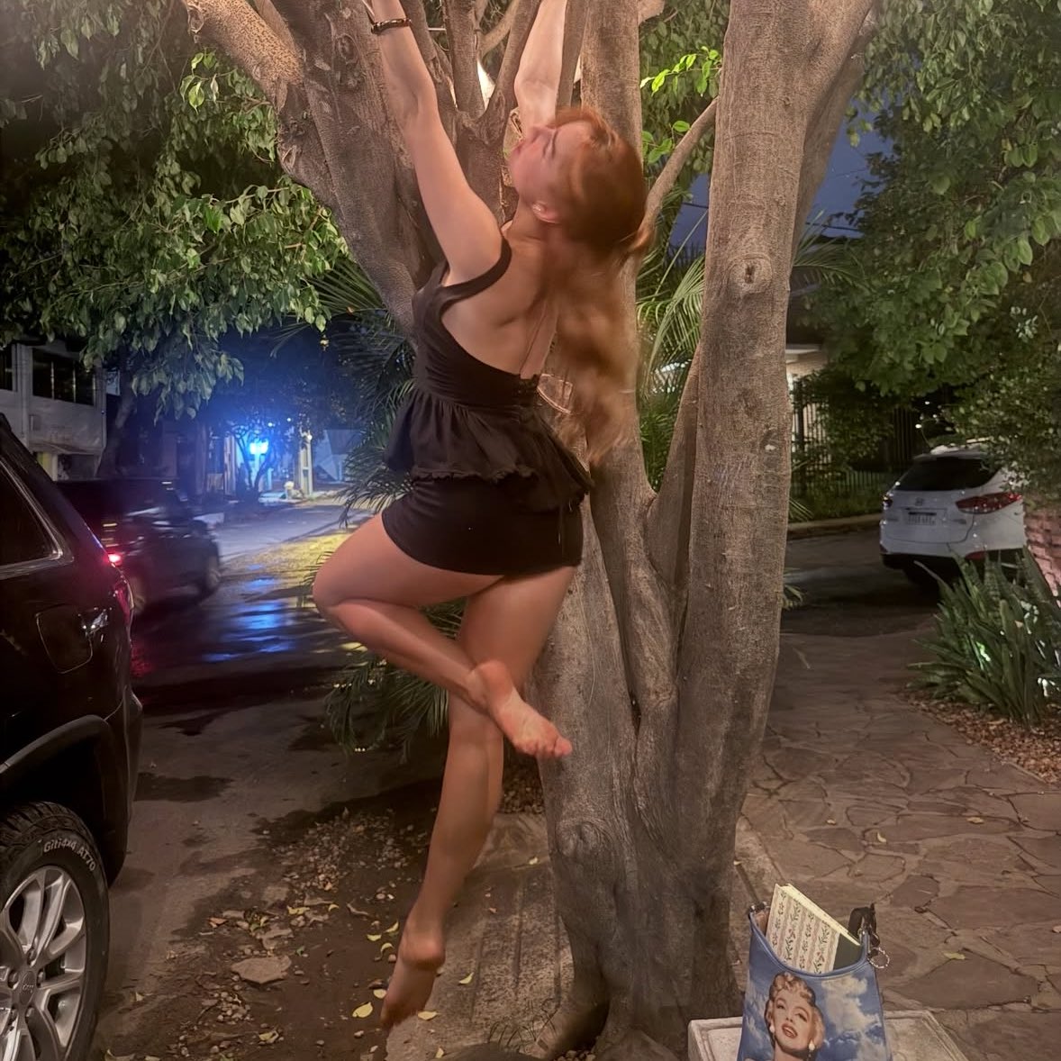 MartinexMati's tweet photo. Me trying to impress Tobatí trade #Asuncionico https://t.co/HFxf0fuWkK