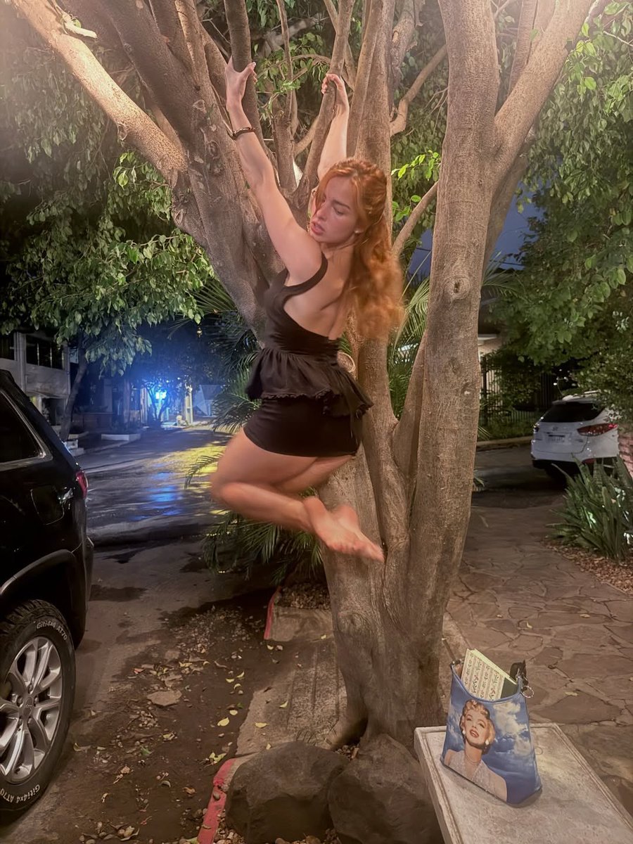 MartinexMati's tweet photo. Me trying to impress Tobatí trade #Asuncionico https://t.co/HFxf0fuWkK