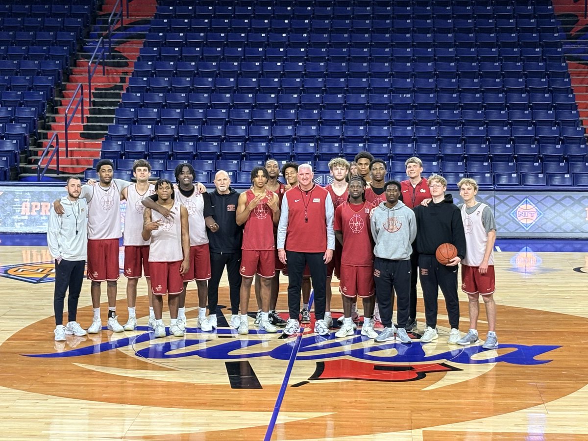 Jones Men’s Basketball tweet media