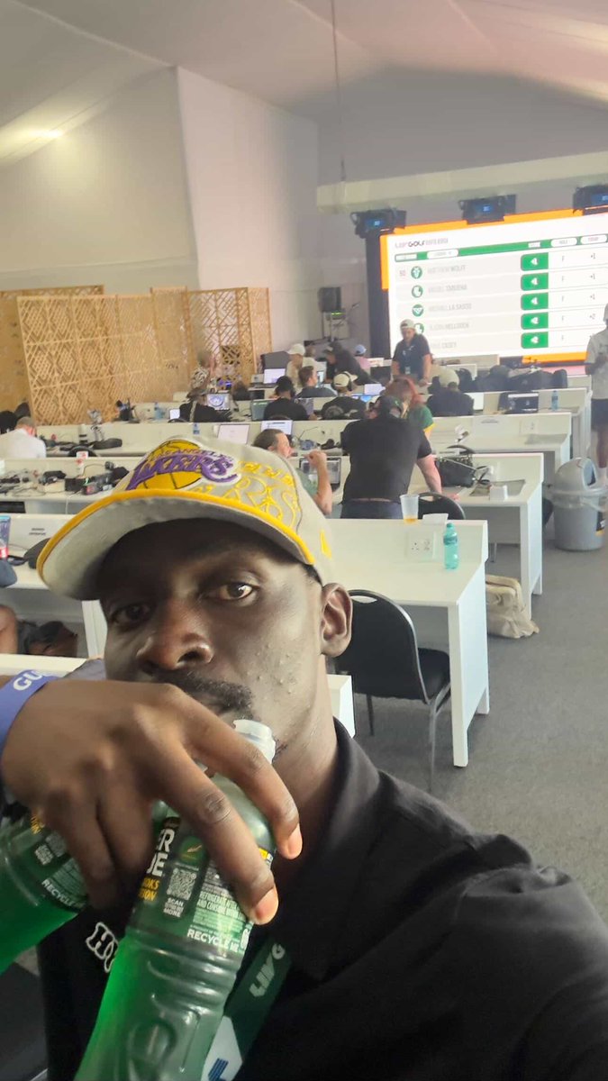 Unc'illythehost tweet media