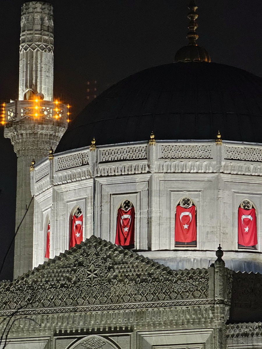 kayaa_selcuk's tweet photo. Gölgesinde beraberce yaşayacağımız nice bayramlara... 
#RamazanBayramı https://t.co/uFwXMSq5mk