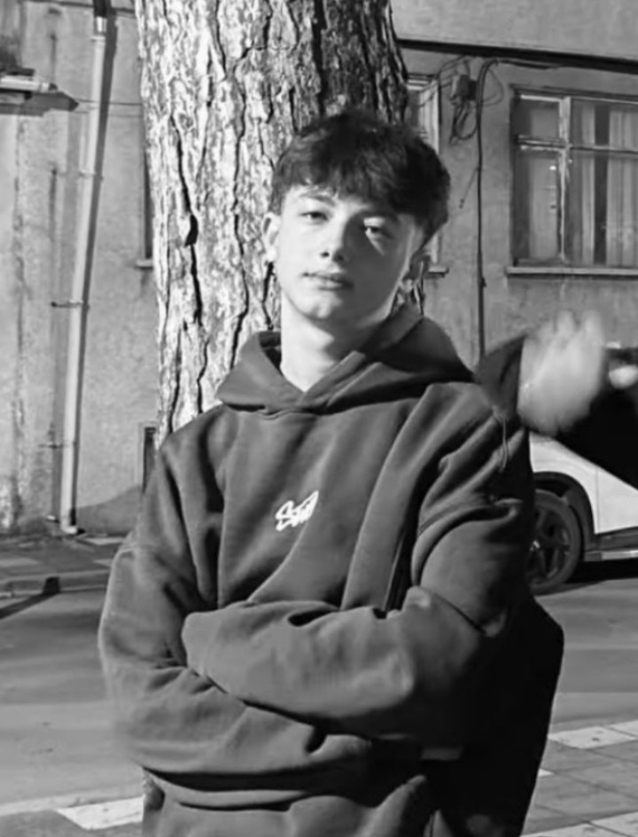 alperen ömer 81 tweet media