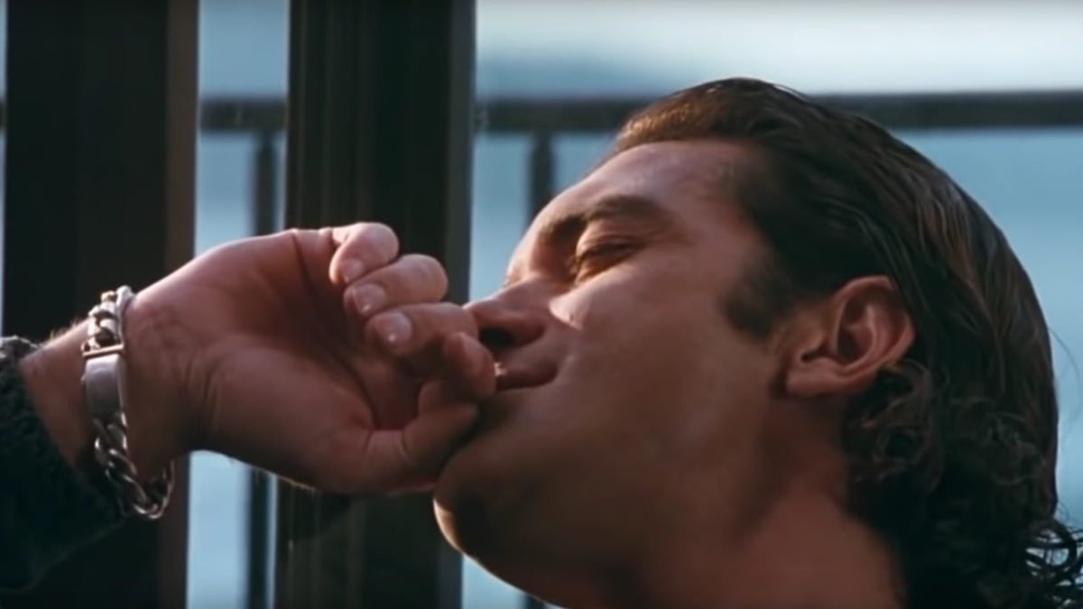 krismadarame tweet media