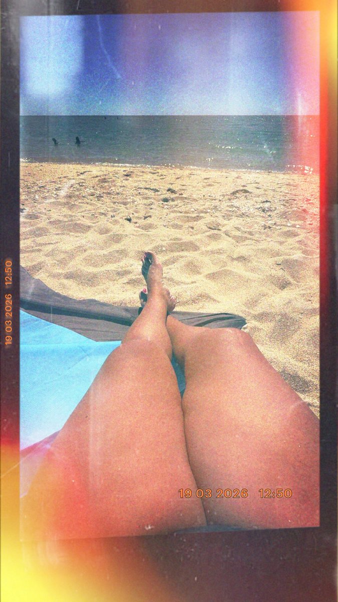 LatinaInTheDesert tweet media