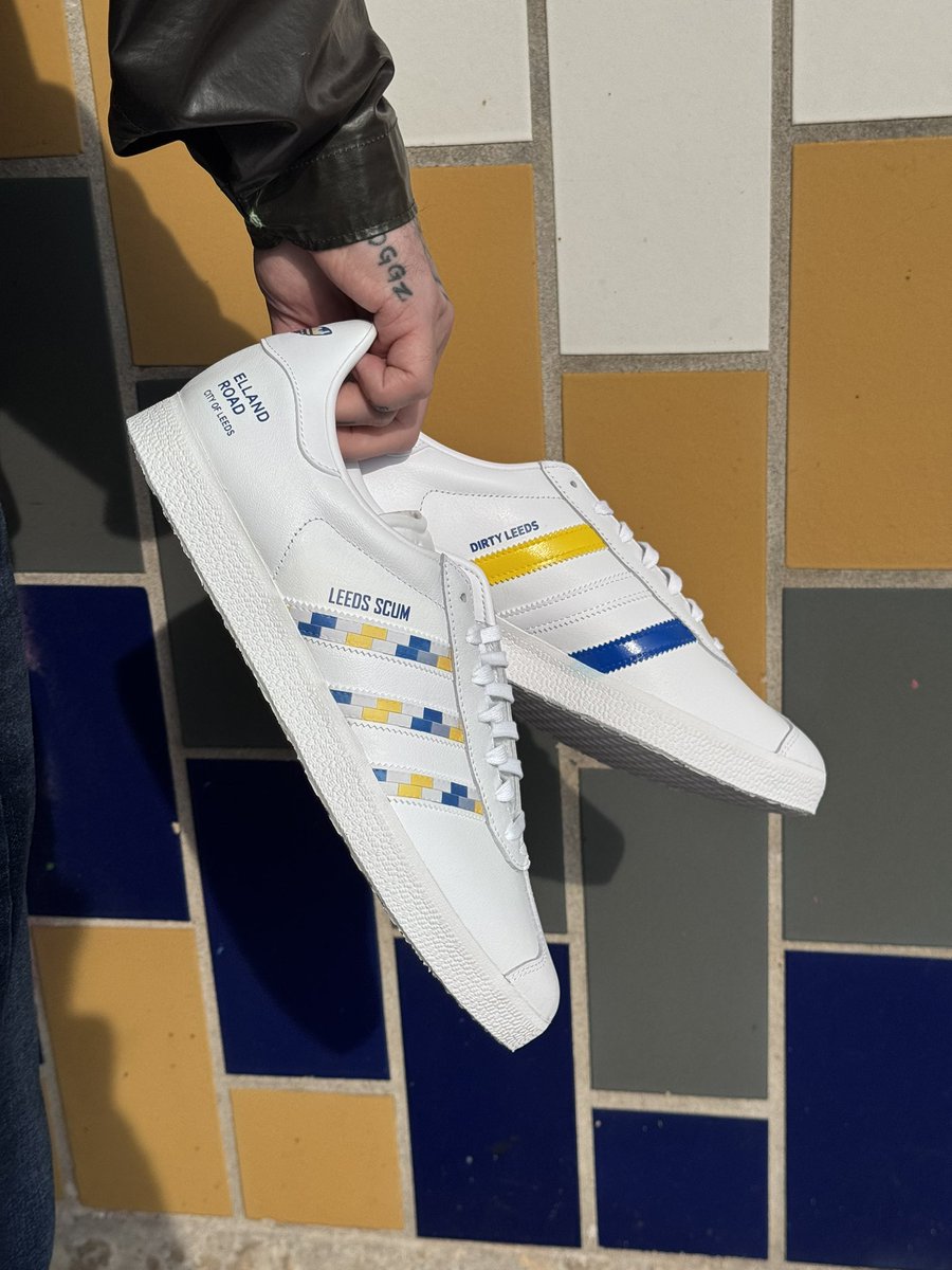 Adikoggz Trainer Customisation tweet media