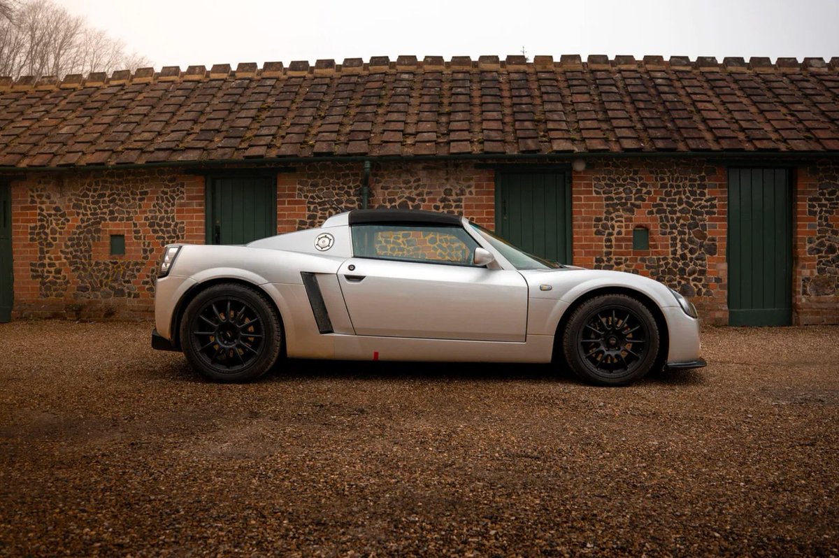 PistonHeads tweet media