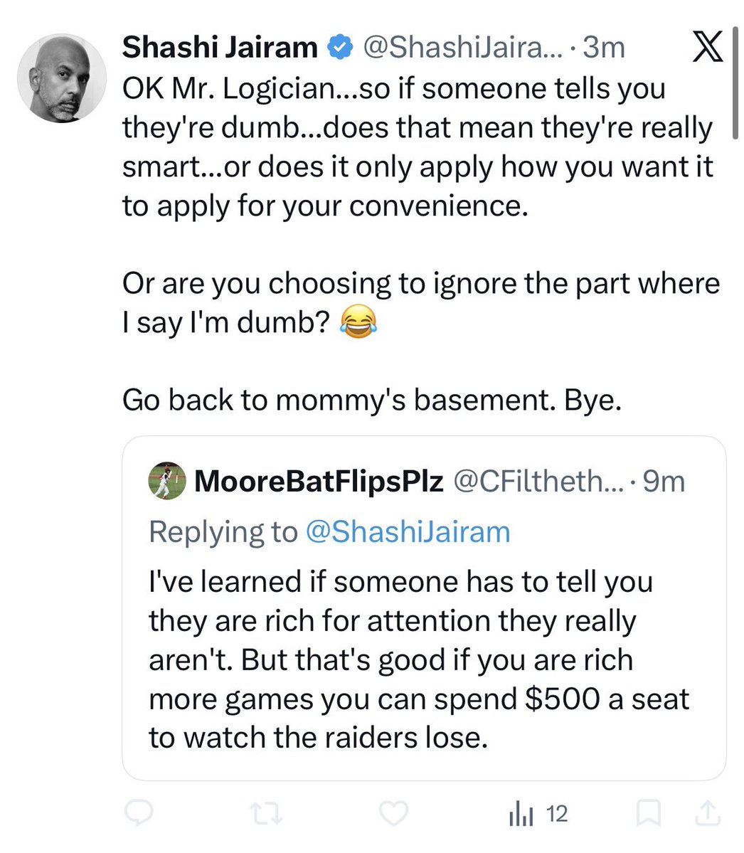 MooreBatFlipsPlz tweet media