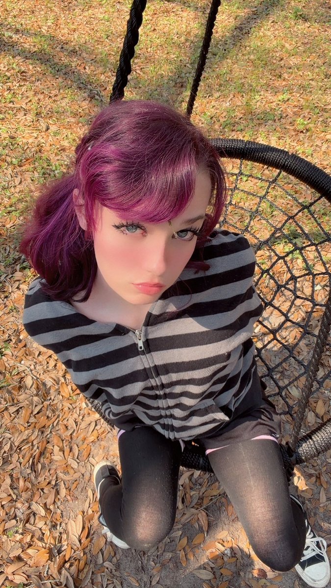 Littlelily tweet media