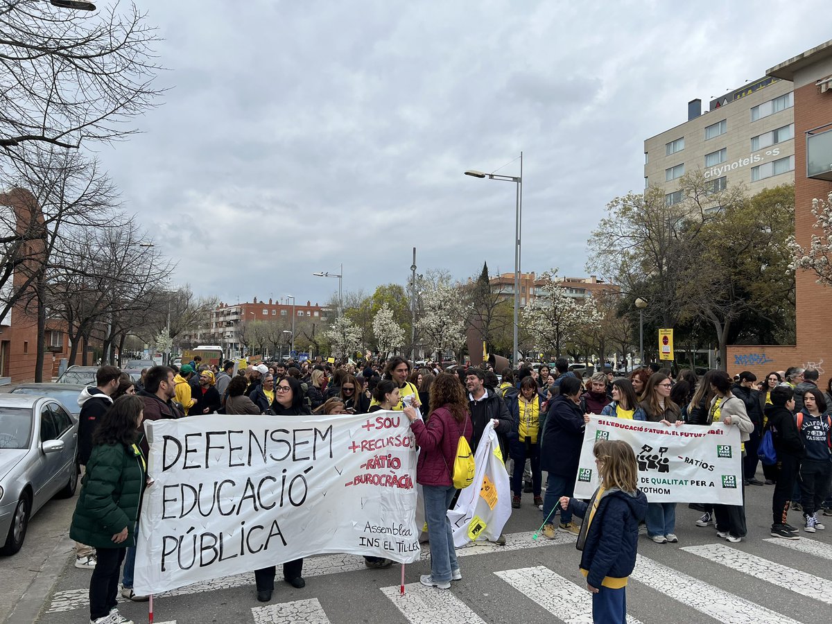 COS Educació tweet media