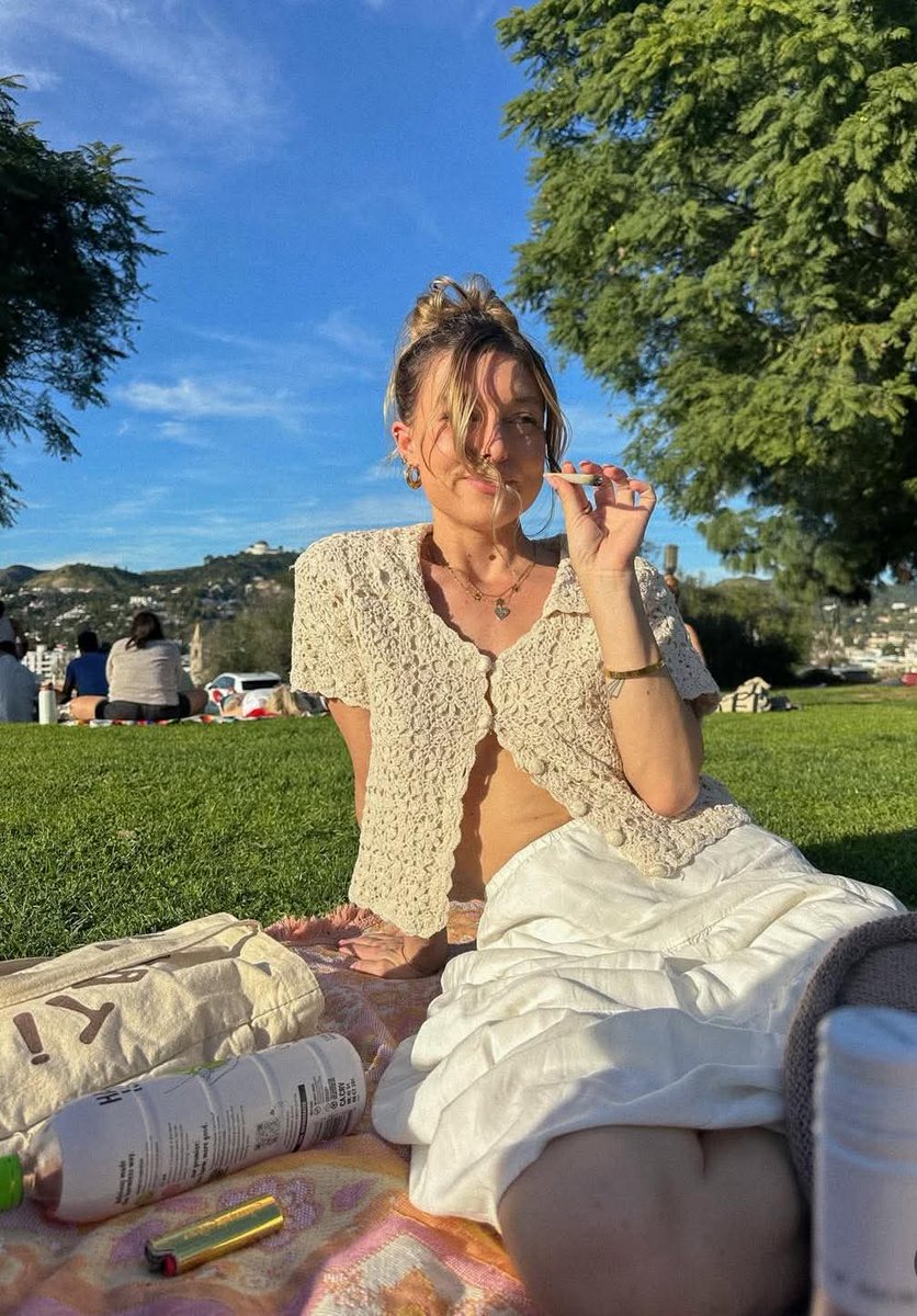 GANJA QUEEN👸🏼🍃 tweet media