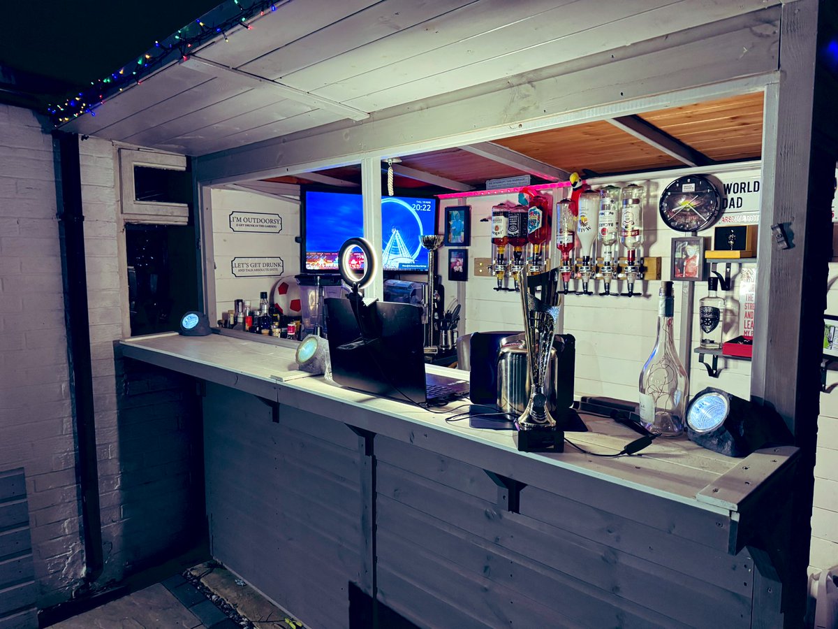 El Smuggo tweet media