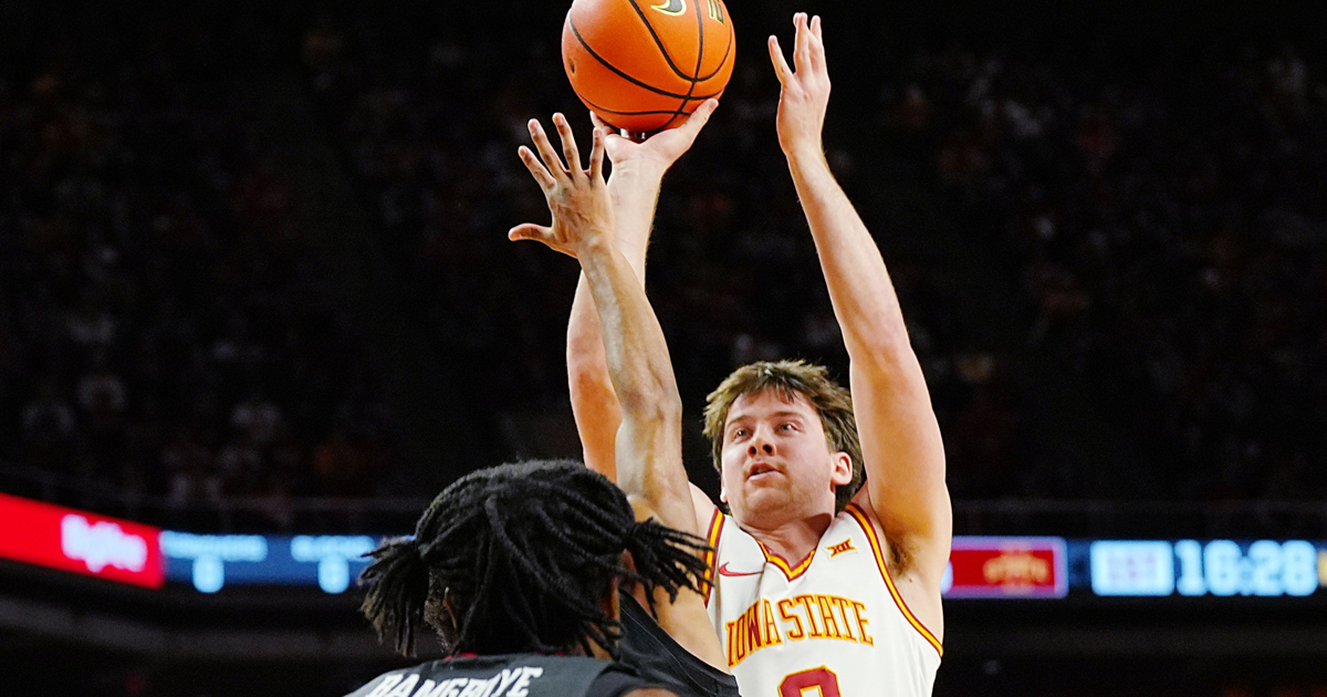 CycloneReport tweet media