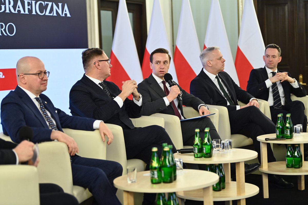 Adam Wyszyński tweet media