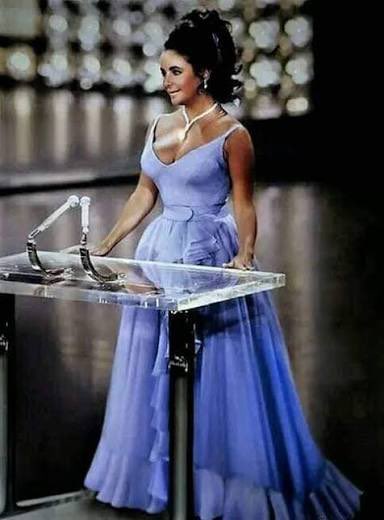 noah ❤️‍🔥 tweet media