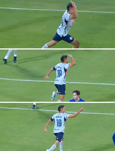 Azul Hasta la Cruz tweet media