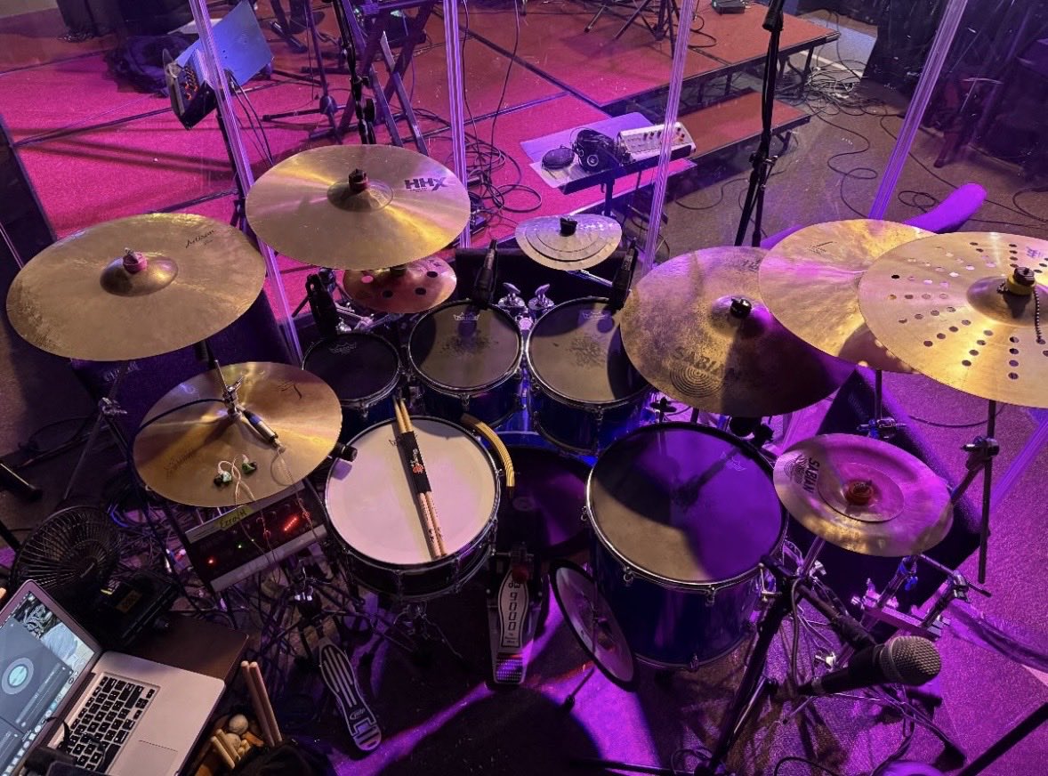 DiemondStar's tweet image. Peep the #sticks 👀 

Get your pair at DiemondStar.com

Ezra Hudgins #drumsetup with Diemond Star Drumsticks

#Drummer
#DiemondStar
#Drumsticks
#FeelTheDifference
#PlayTheFeeling
#Drummers
#Drums
#PlayBeyondTheOrdinary