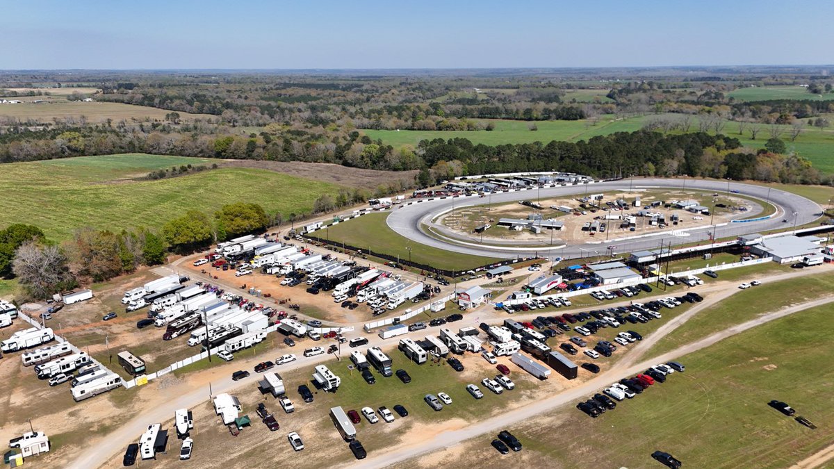 Isn’t she lovely?!

📸: B. Nuttleman

#TheRattler