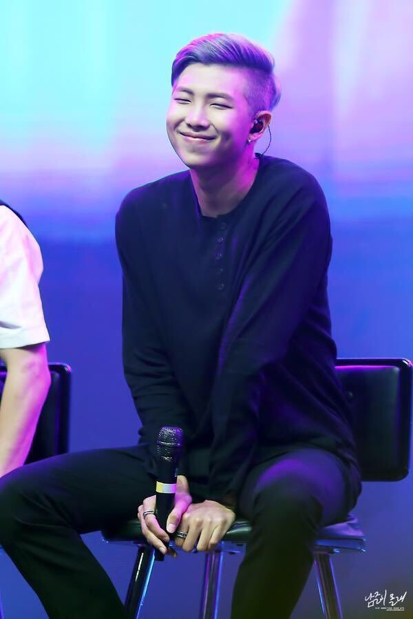 RMPICS_twt's tweet photo. #11YearsOfRMixtape #RM 
#RMixtape @BTS_twt 
#ThankYouForRM1  

💙🩵 https://t.co/5SXdwjqx9z