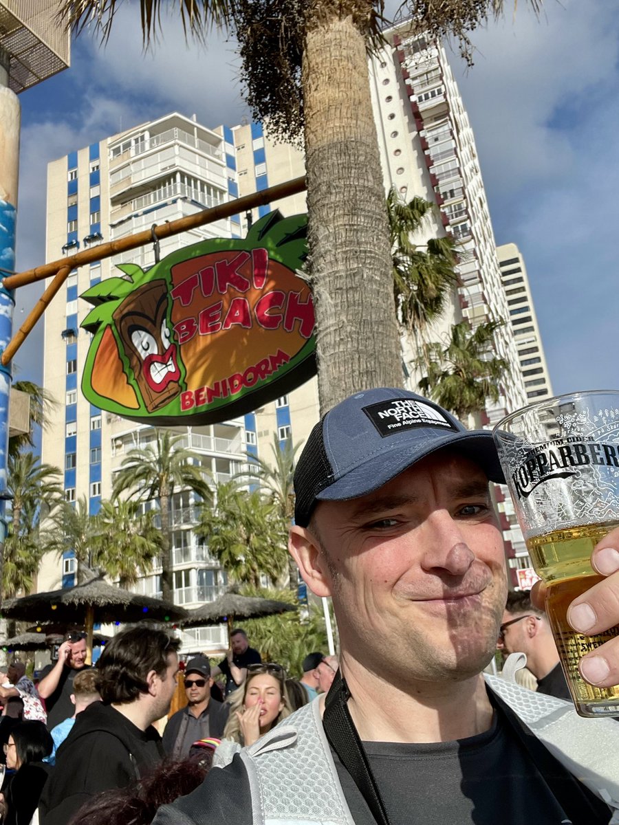 Arthur Foxache tweet media