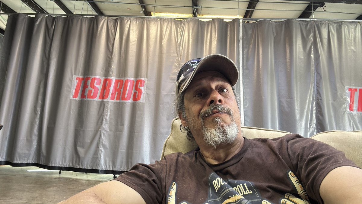 TesLatino tweet media