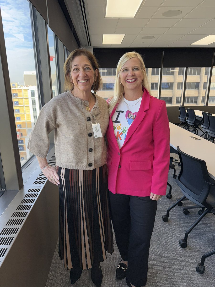 Amy M. Jacobs tweet media