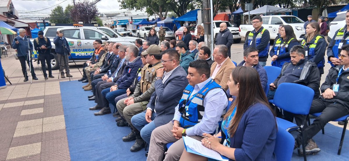 senapredbiobio's tweet photo. Durante esta jornada nuestro Director Regional, Alejandro Sandoval, participó en actividad de Revista Seguridad San Sebastián 2026, instancia que contó con la presencia del Delegado Presidencial Provincial, Juan Pablo Mellado, y del Alcalde de #Yumbel, José Sáez Vinet. https://t.co/0Kn5s94x7D