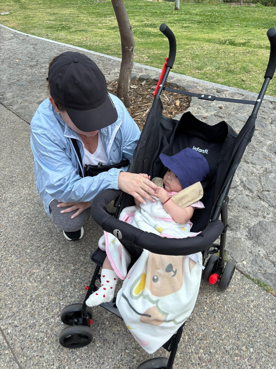WriterMon74's tweet photo. With so much conflict in the world, my niece has reminded me that I can find peace in simple things like walking in a park.
Because before being professionals, we are human beings. The most important thing in life is the connection with yourself, with whom you share your life… https://t.co/XGRnHFWf0v