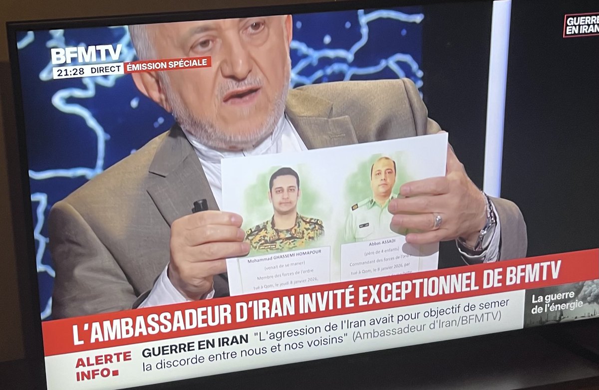 ANITA🇮🇷 tweet media