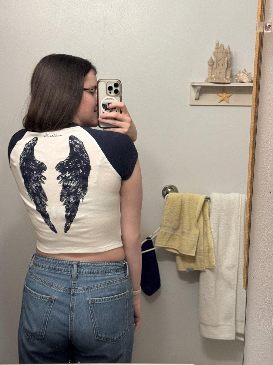 Sarah 🎀🐾🪽 tweet media