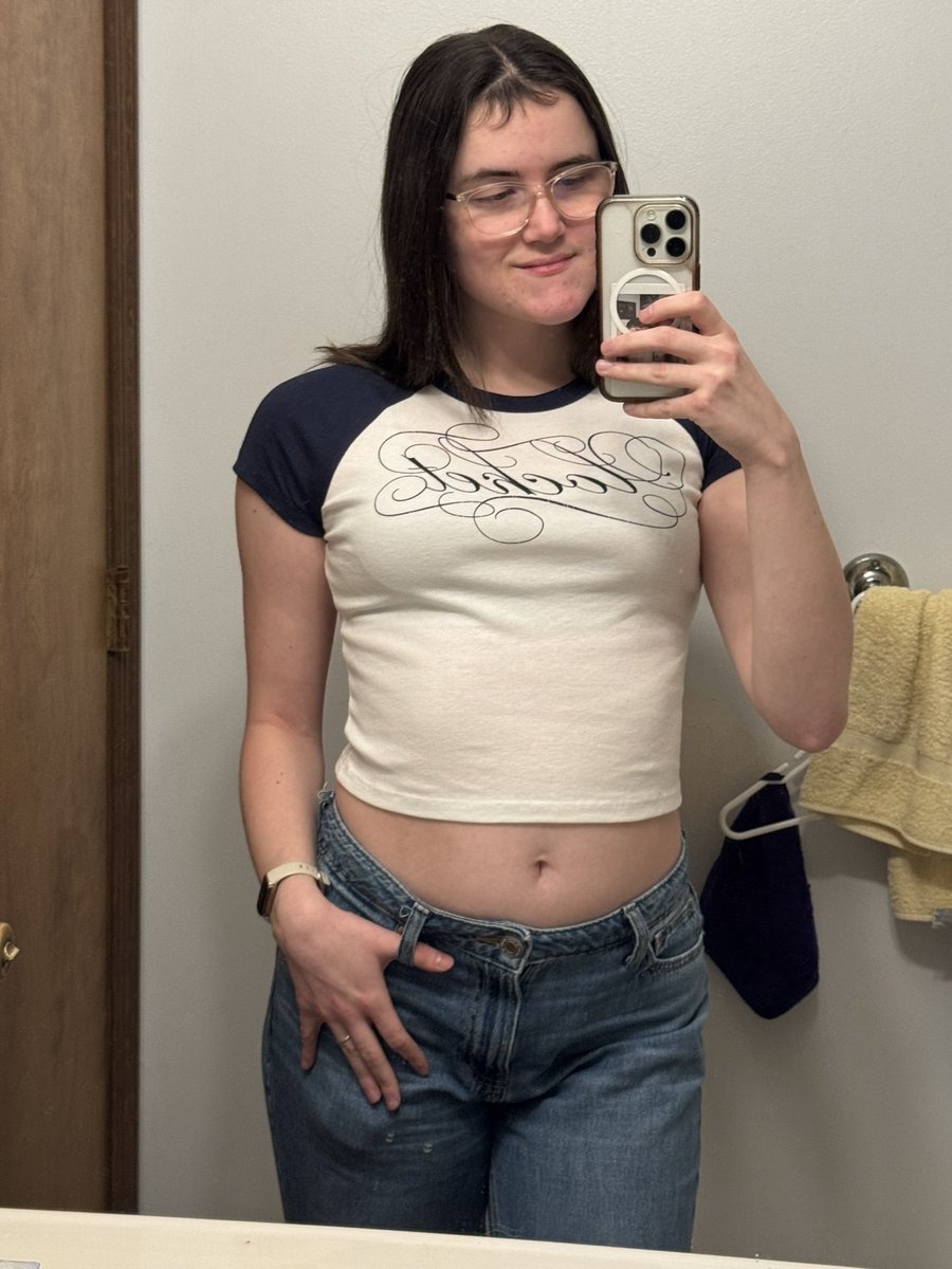 Sarah 🎀🐾🪽 tweet media