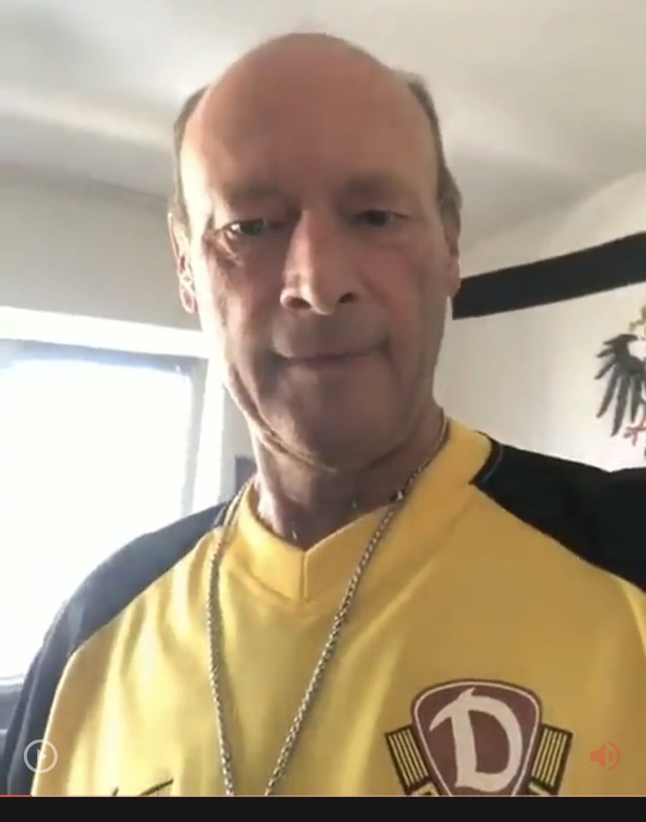 Plattenbauaristokrat tweet media