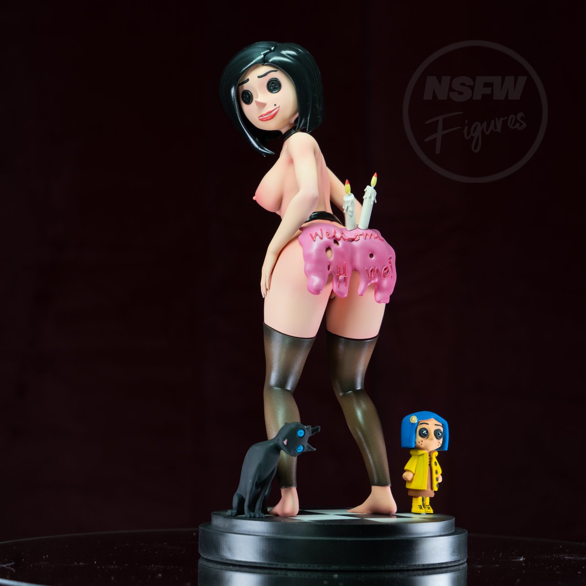 NsfwFigures's tweet photo. Other Mom Welcome H*me🎂🔥
#coraline #othermom https://t.co/BdPKFpyImV