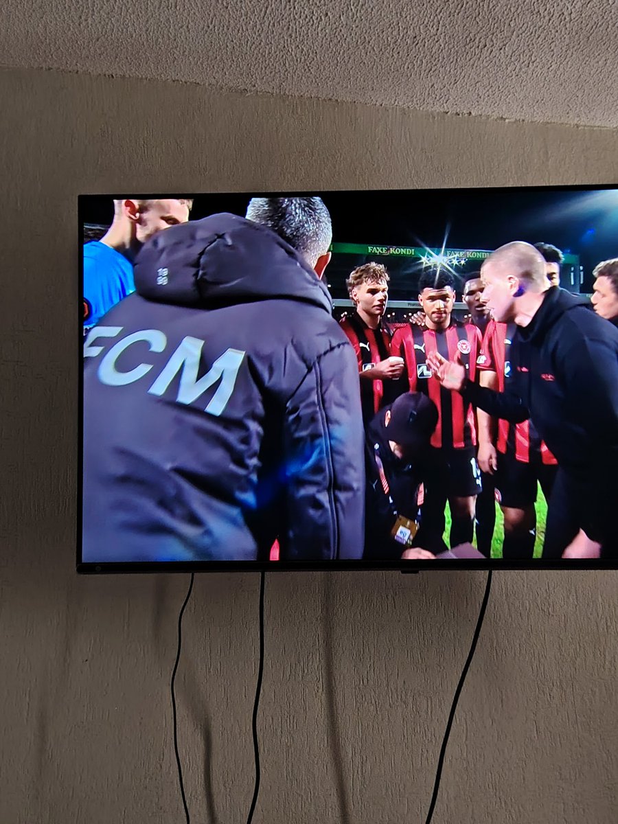 Mi buen amigo mexicano <a href="/rodriprieto11/">Rodrigo Prieto</a> en la <a href="/EuropaLeague/">UEFA Europa League</a> con el <a href="/fcmidtjylland/">FC Midtjylland</a> saludos figura.