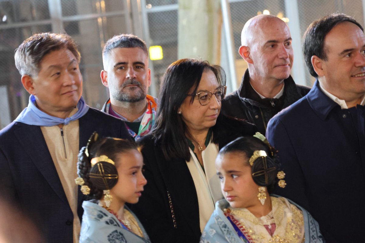 Corts Valencianes tweet media