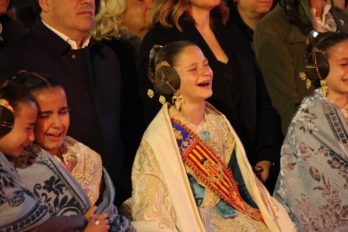 Corts Valencianes tweet media