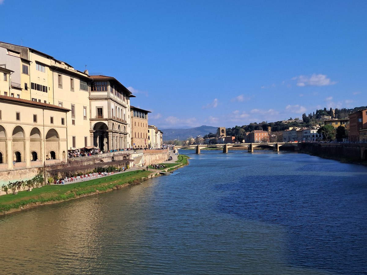 Caroline 🎭 tweet media