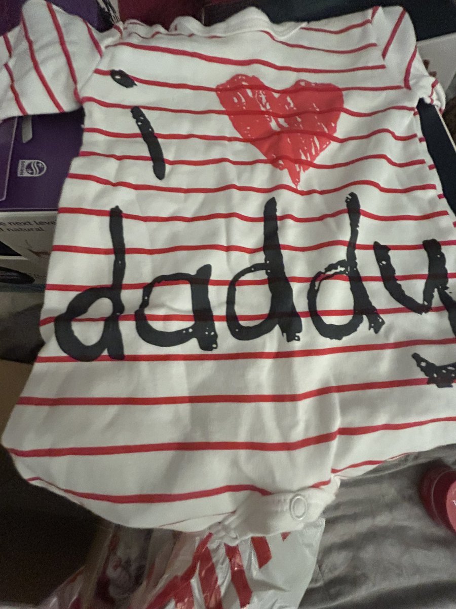 dripthoughtss's tweet photo. 🥹my daughter need to hurry up it’s so many outfits I wanna put on her https://t.co/0v1afAUuzy