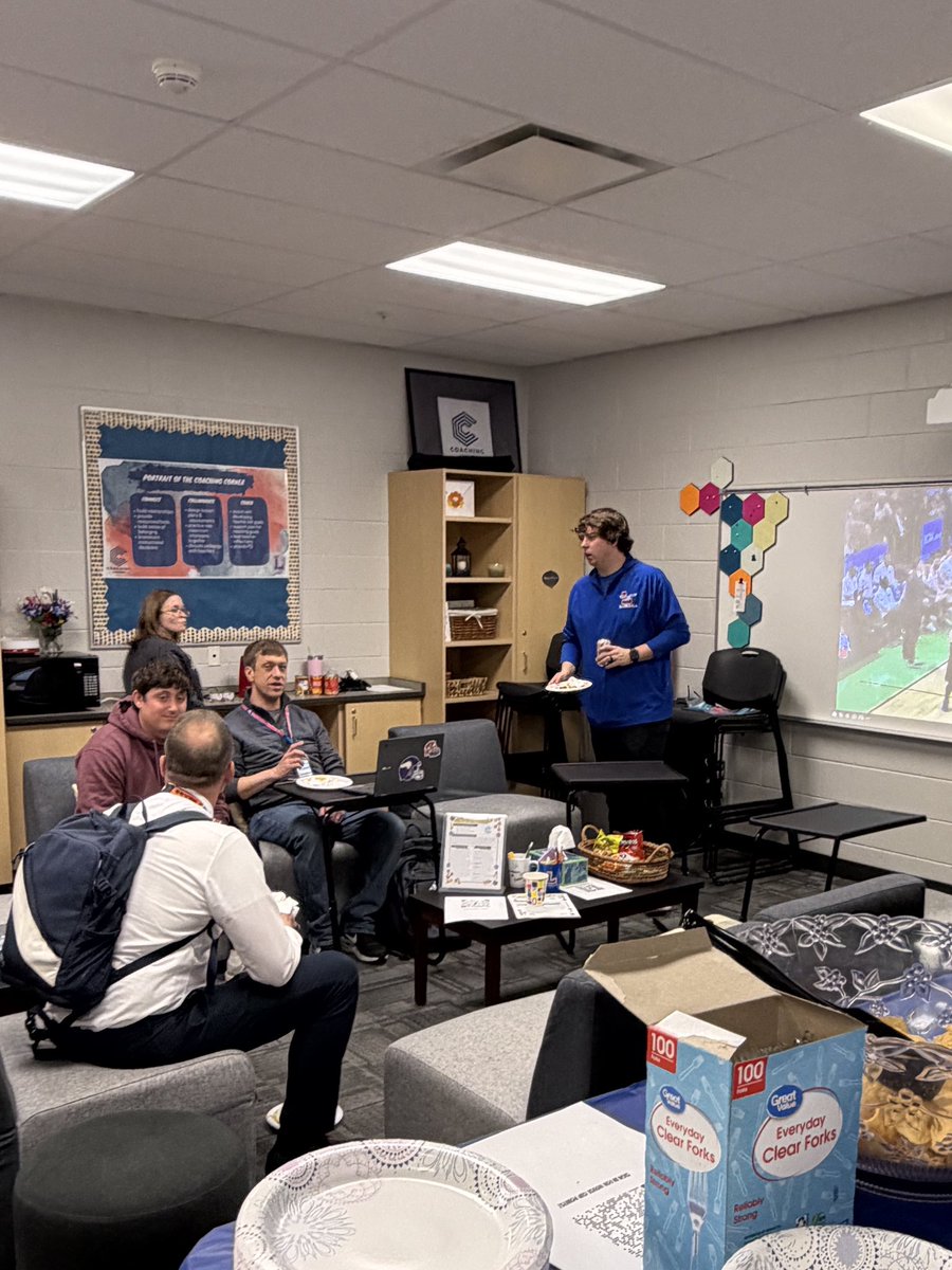 LCHSActivities tweet media