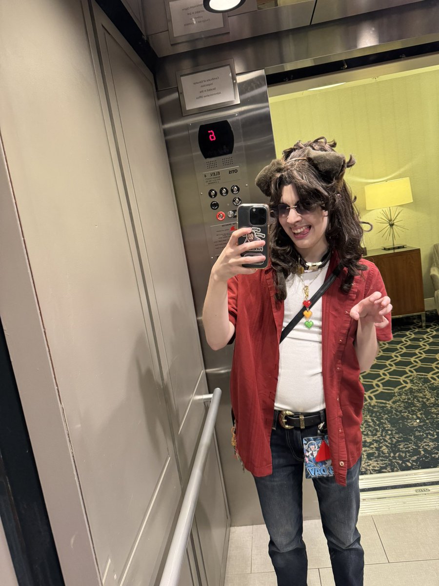 Ezra 🚦🔜 Anthrocon tweet media