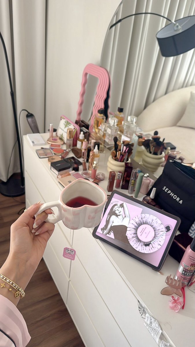 شروق tweet media