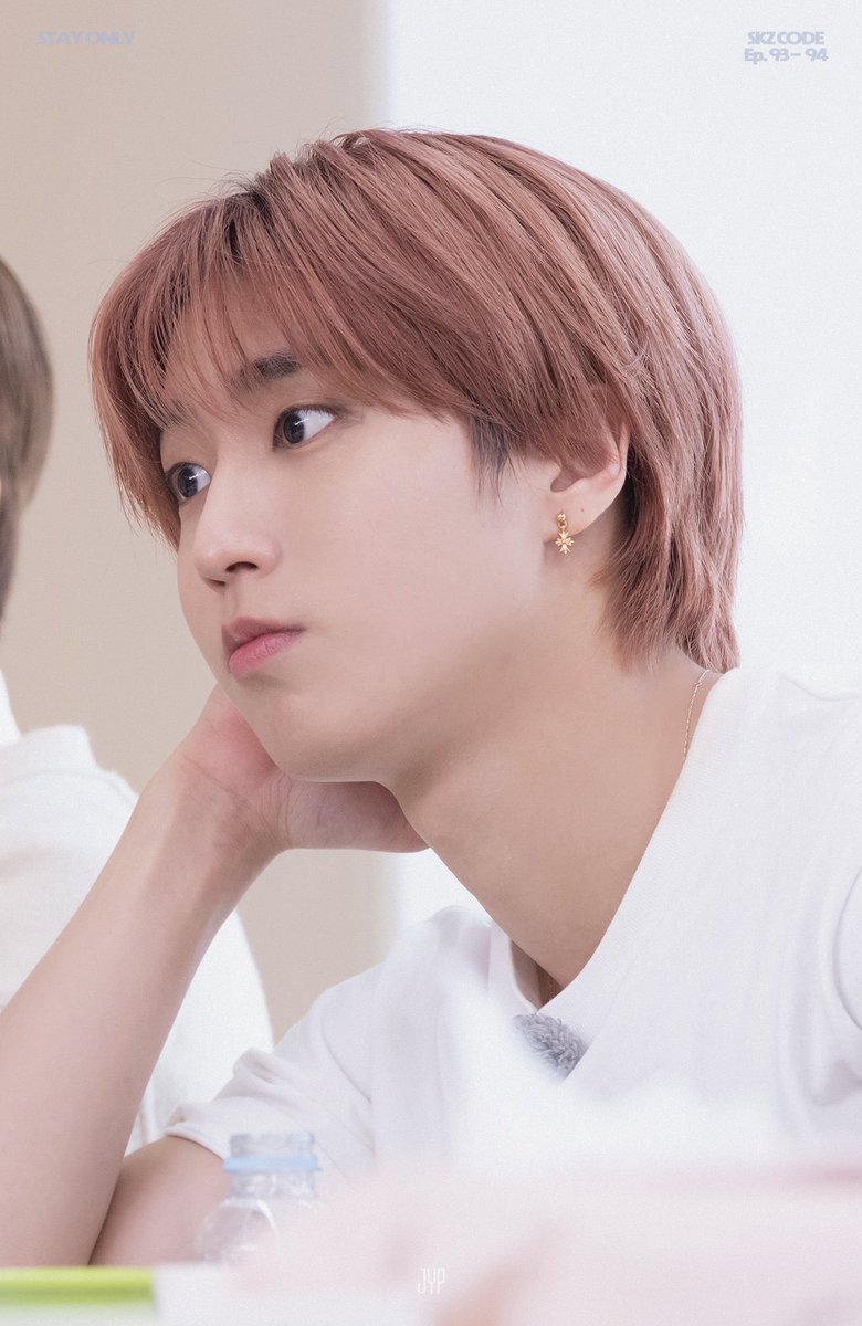 from0914's tweet photo. SKZ CODE EP 93-94
“SKZ Community Center”
FANS Behind

HAN Ver. https://t.co/cdGhBT0tgD