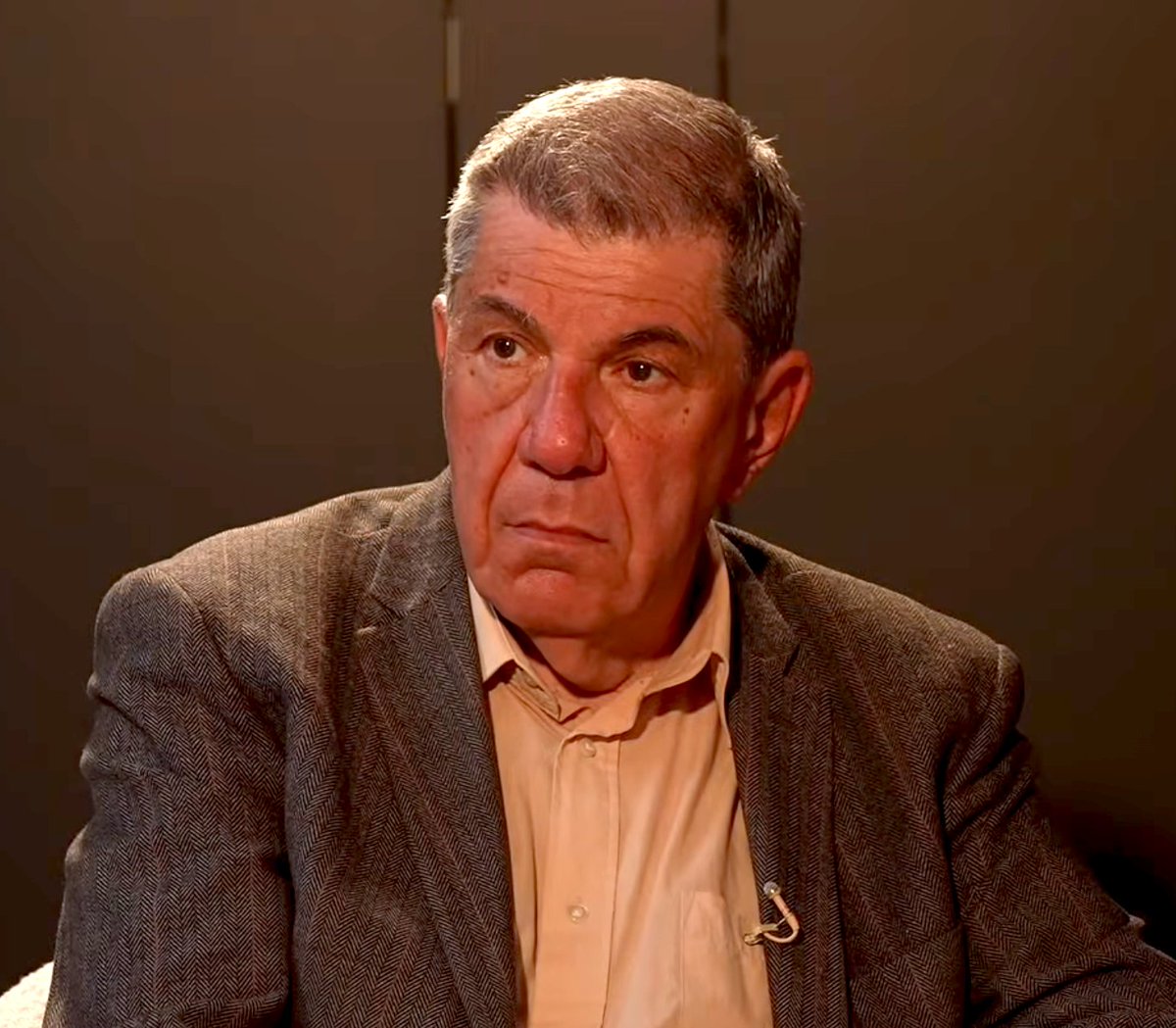 QG le média libre tweet media