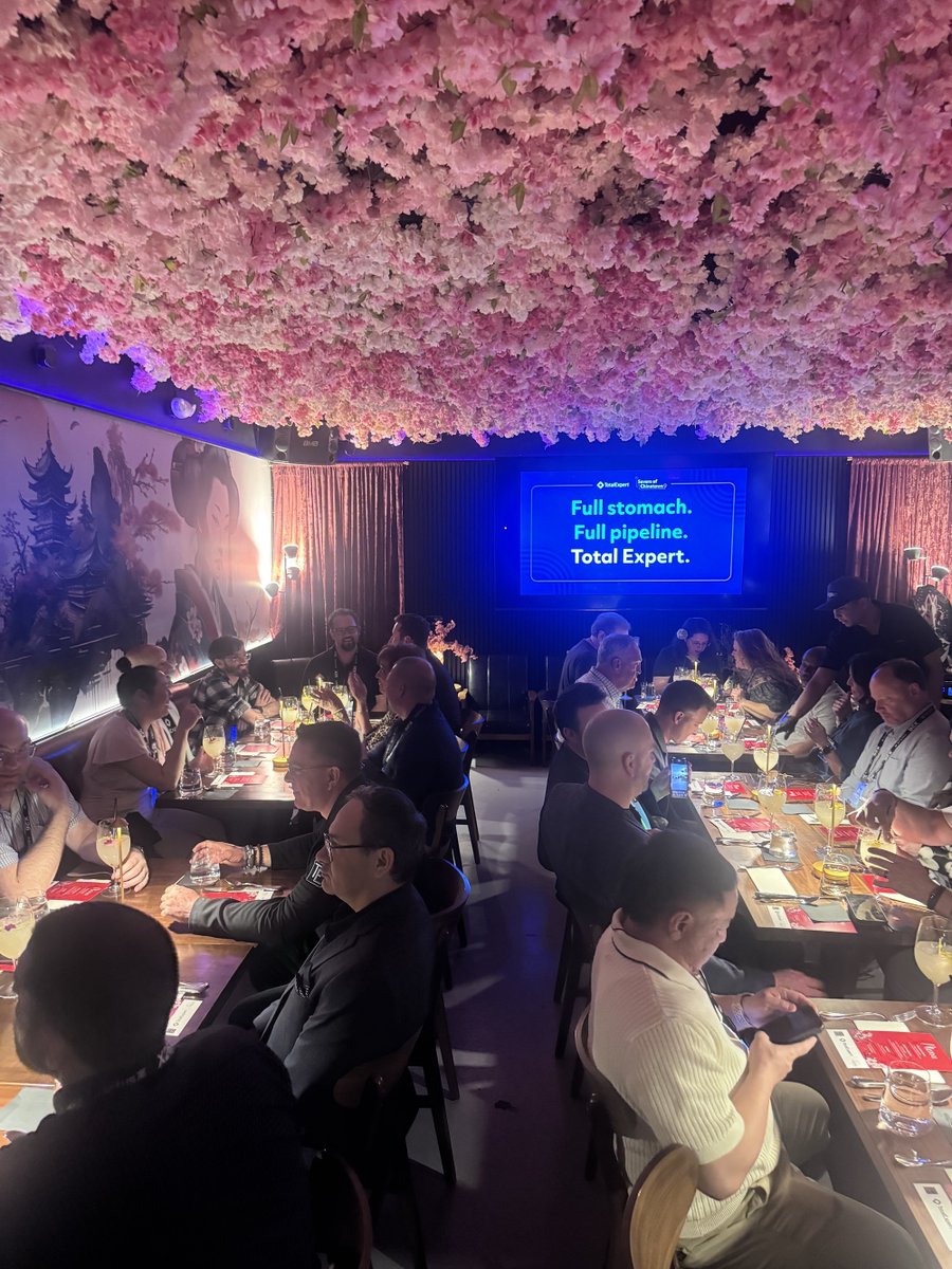 Total Expert tweet media