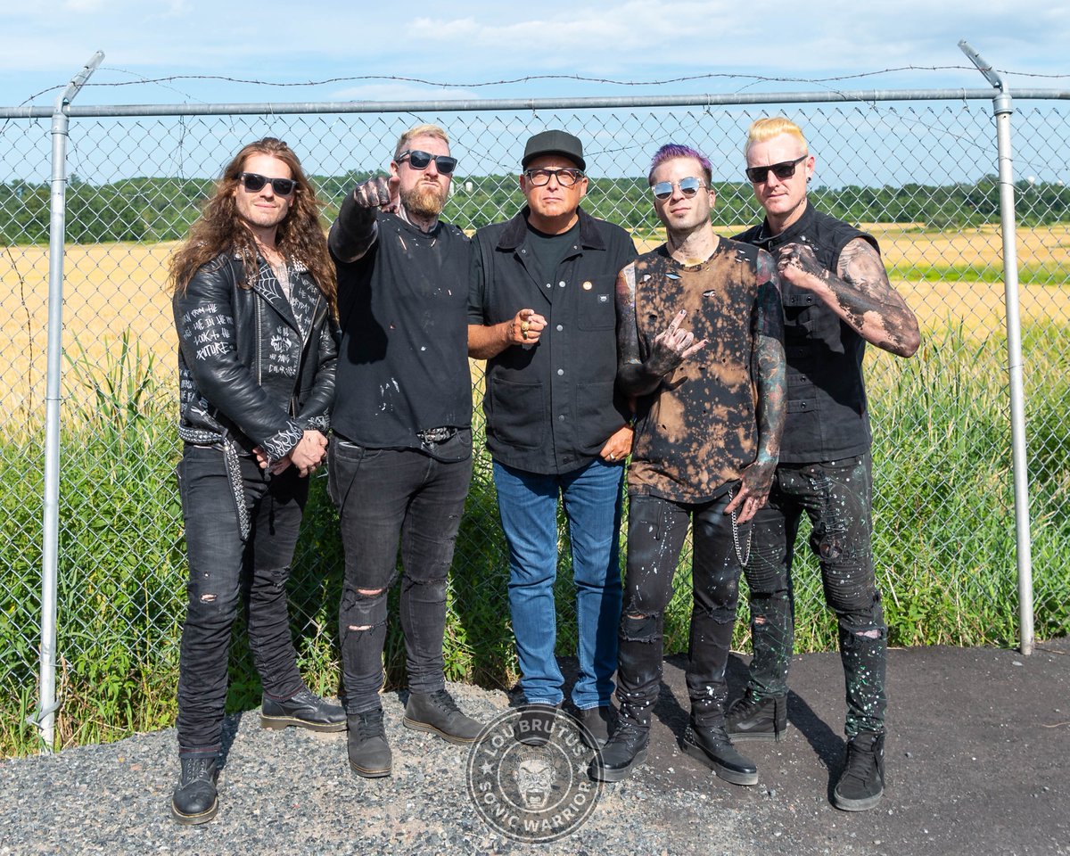 Lou Brutus tweet media