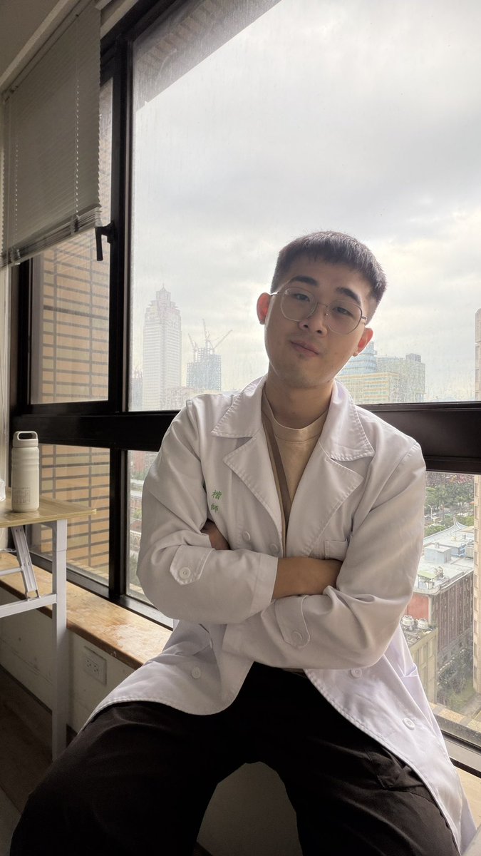 放色濕 tweet media