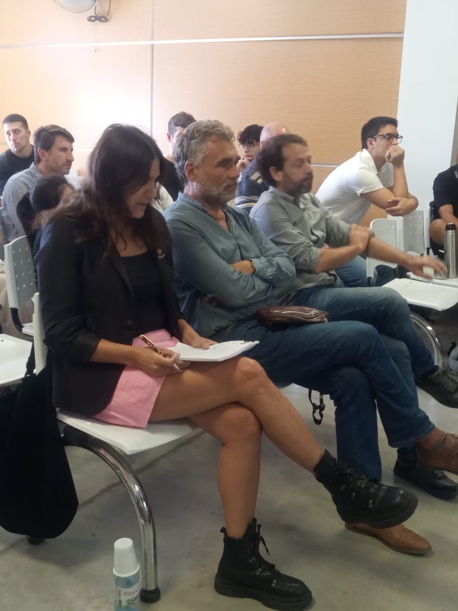 Economía en UNDAV tweet media